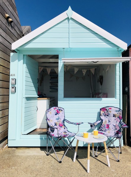 Billie Hut Walton on the Naze