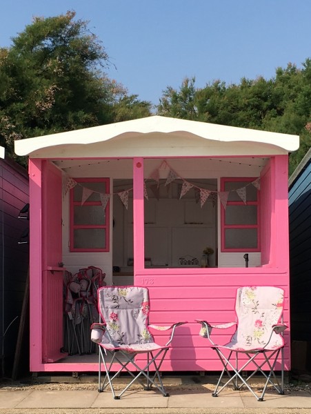 Rosie Hut Walton on the Naze